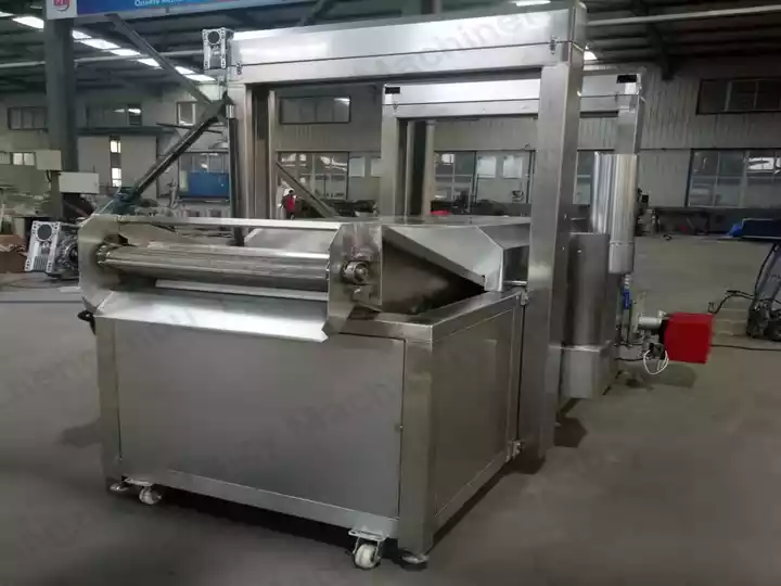 How to Make Restaurant-Quality Chicken Nuggets? 4 continuous belt frying machine