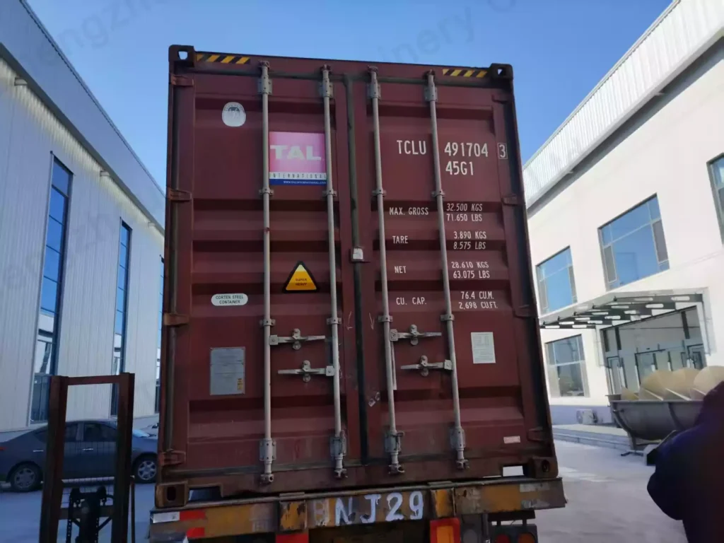 Линия по обработке картофельных чипсов Загрузка линии по производству картофельных чипсов