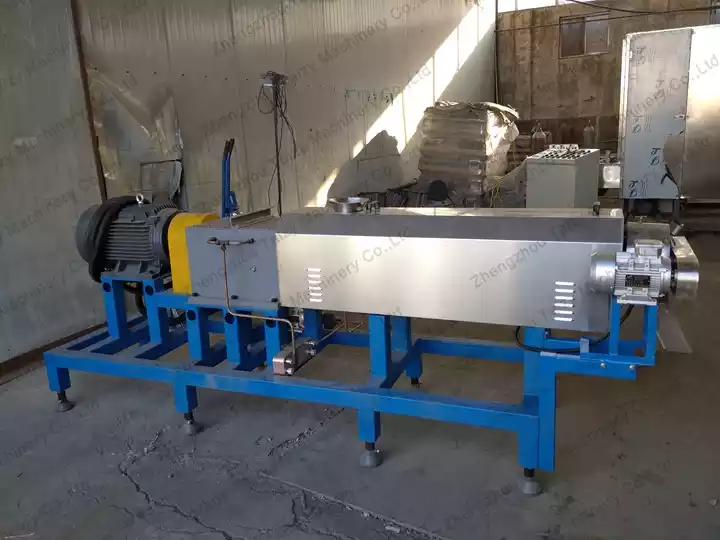 200‑260kgh twin‑screw extruder for leisure snack plant