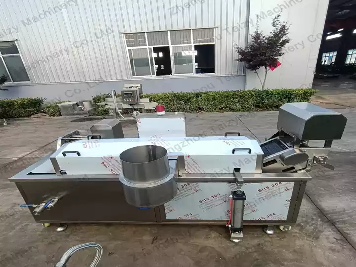 Belt type continuous frying equipment