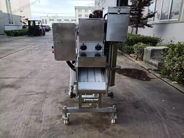 Breading machine for chicken fish patty