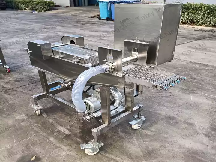 Continuous batter applicator for meat patty