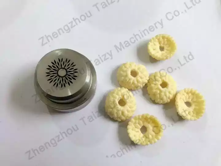flower‑shape puffed snack